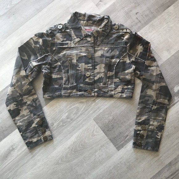 NWOT D. Touch Camo Embroidered Bird Peacock Cropped Military Look Jacket sz Med - Picture 2 of 11